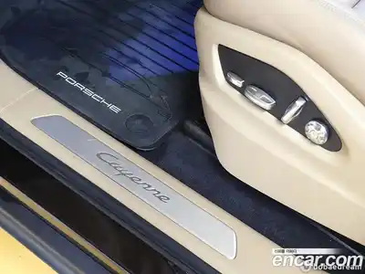 Porsche Cayenne 2019 3.0 Автомат в Москве № 416103, миниатюра 12