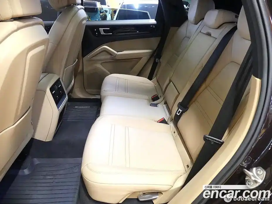 Porsche Cayenne 2019 3.0 Автомат в Москве № 416103, фото 19