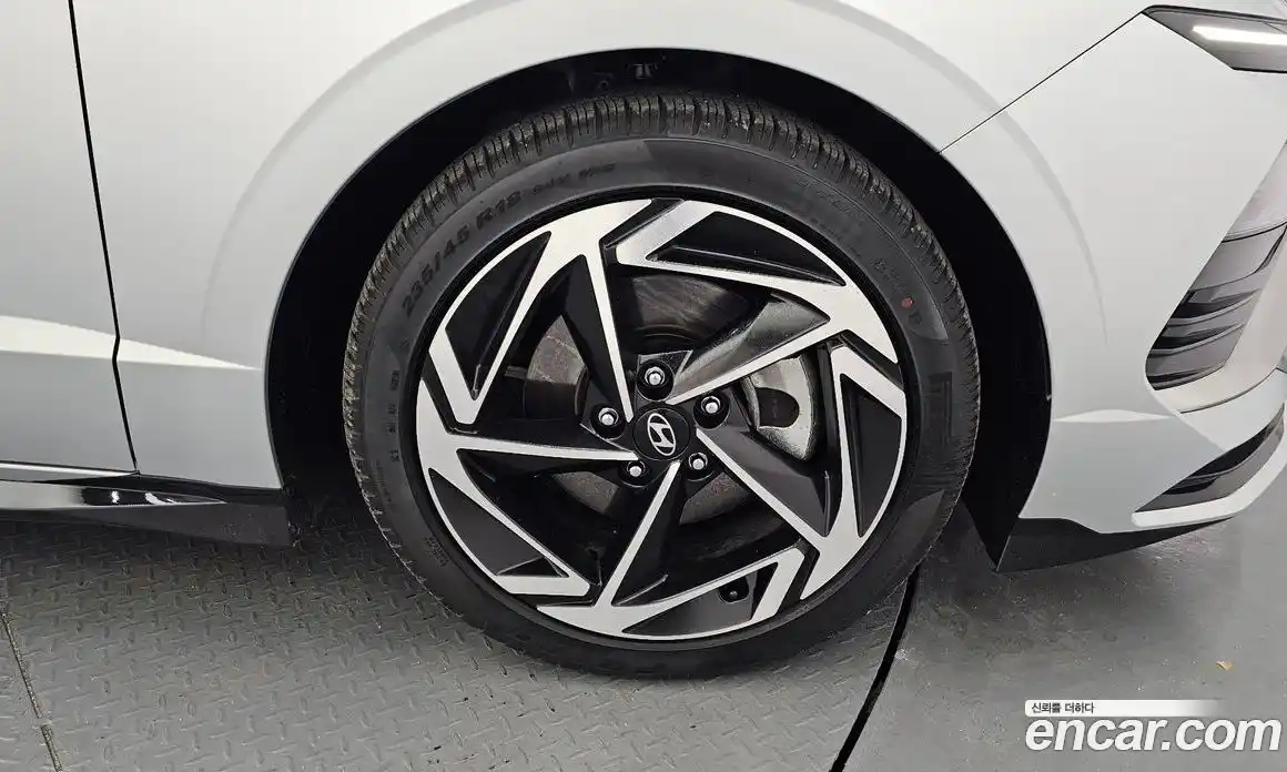 Hyundai Sonata 2024 1.6 Автомат в Москве № 49615, фото 12