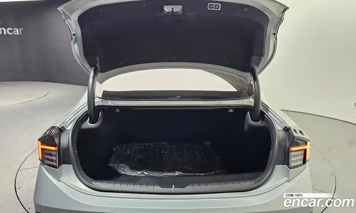 Hyundai Sonata 2024 1.6 Автомат в Москве № 49615, фото 14