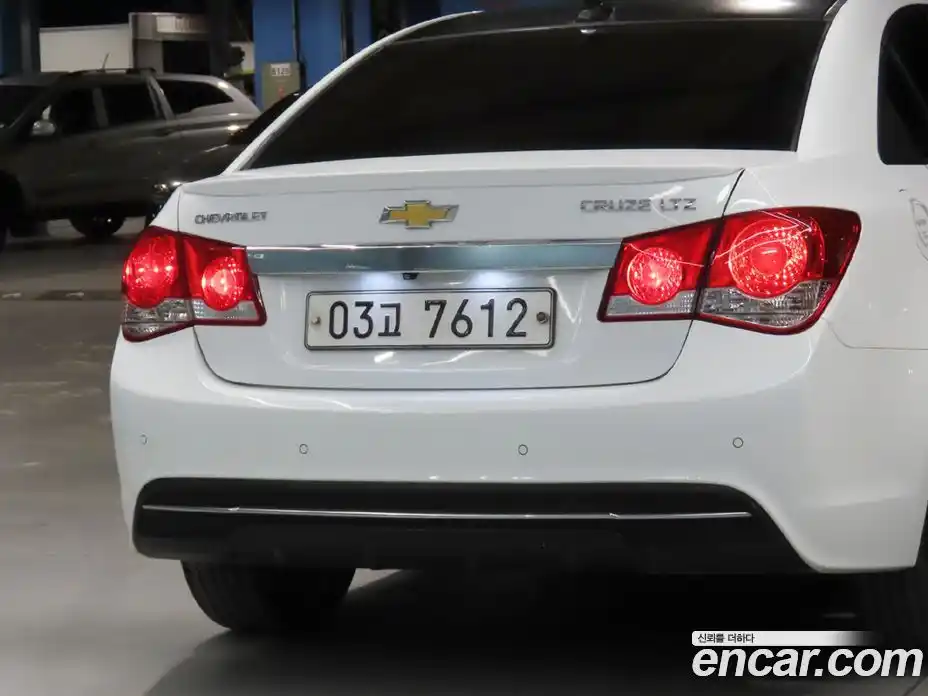 Chevrolet Cruze 2014 1.8 Автомат в Москве № 74117, фото 17
