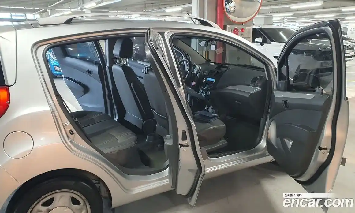 Chevrolet Spark 2014 1.0 Механическая в Москве № 97124, фото 20