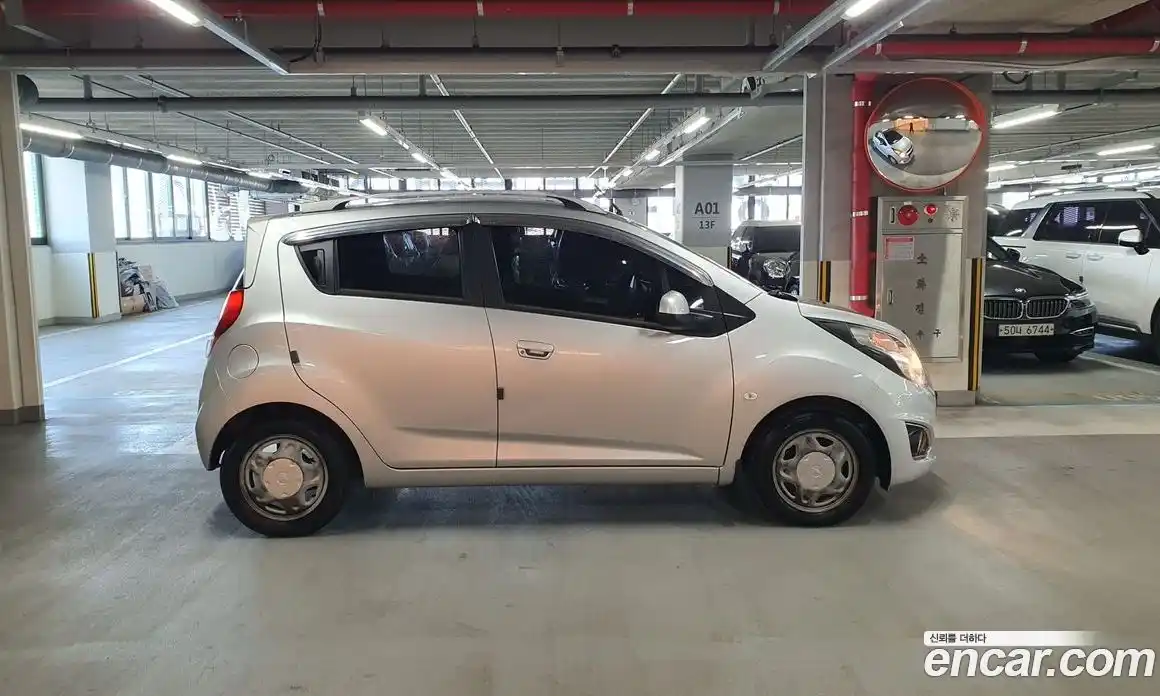 Chevrolet Spark 2014 1.0 Механическая в Москве № 97124, фото 7