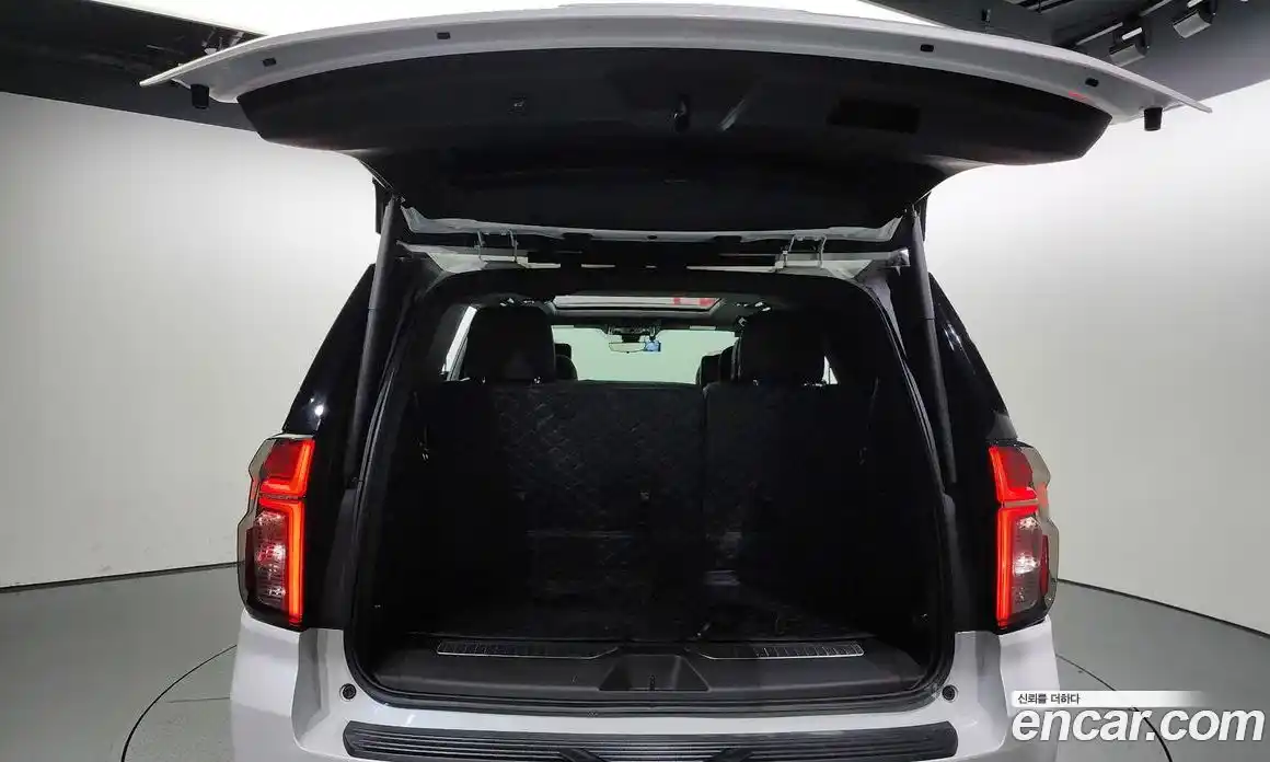 Chevrolet Tahoe 2022 6.2 Автомат в Москве № 99764, фото 20