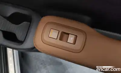 Hyundai Santa Fe 2024 1.6 Автомат в Москве № 108322, миниатюра 6