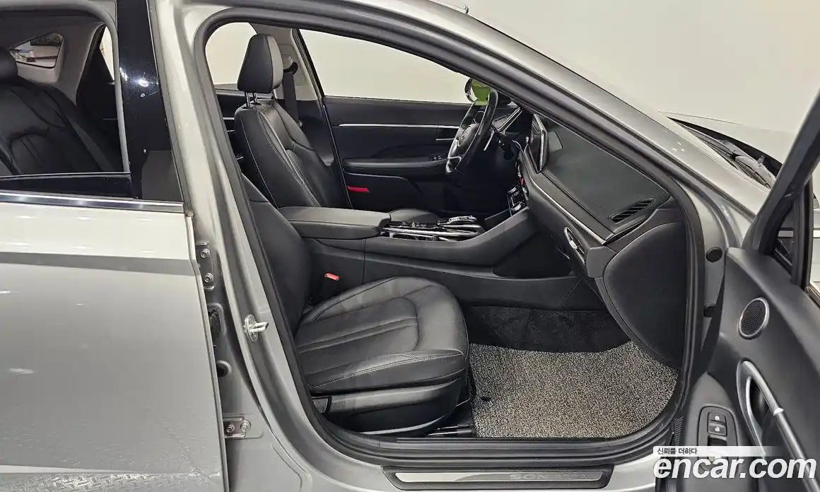 Hyundai Sonata 2020 2.0 Автомат в Москве № 108551, фото 5