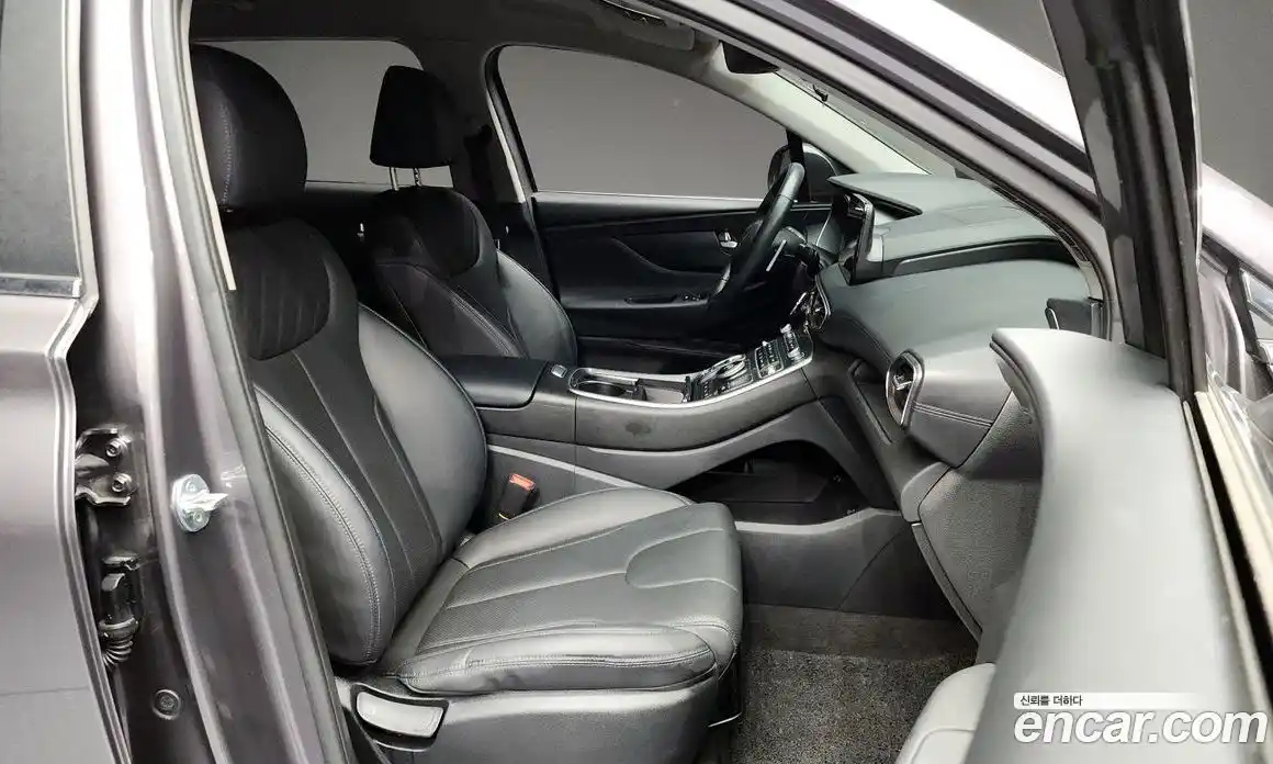 Hyundai Santa Fe 2021 2.5 Автомат в Москве № 110016, фото 13