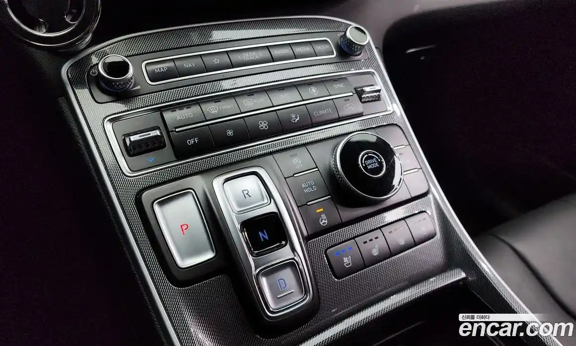 Hyundai Santa Fe 2021 2.5 Автомат в Москве № 110016, фото 20