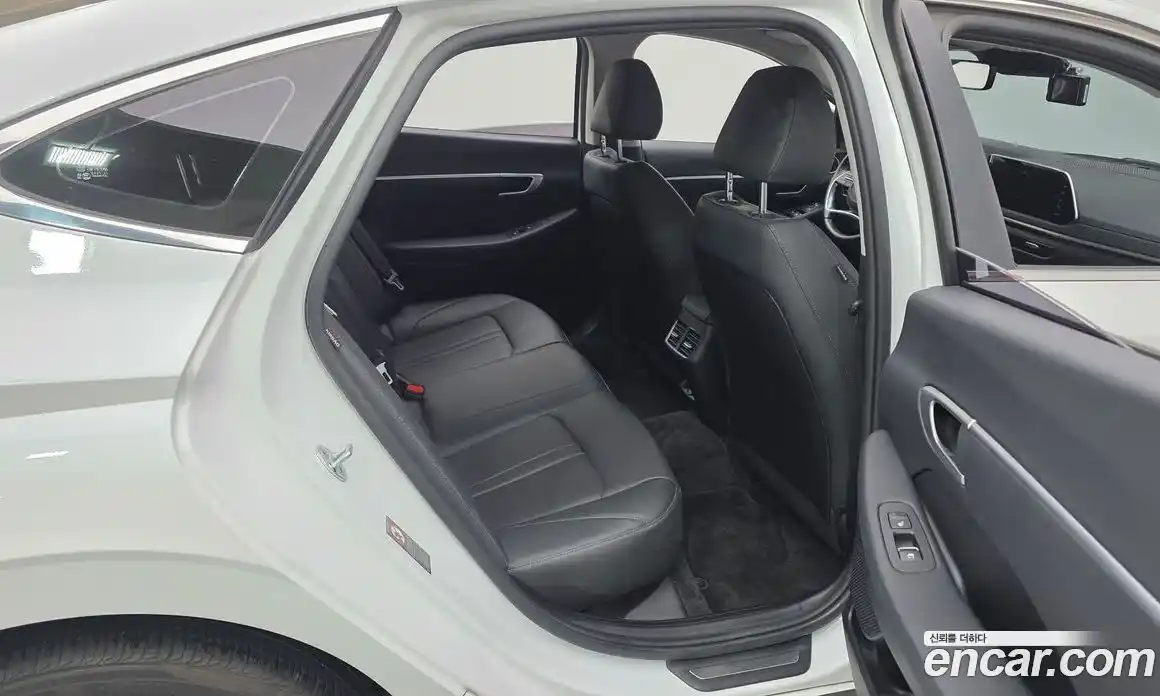 Hyundai Sonata 2021 2.0 Автомат в Москве № 112106, фото 18