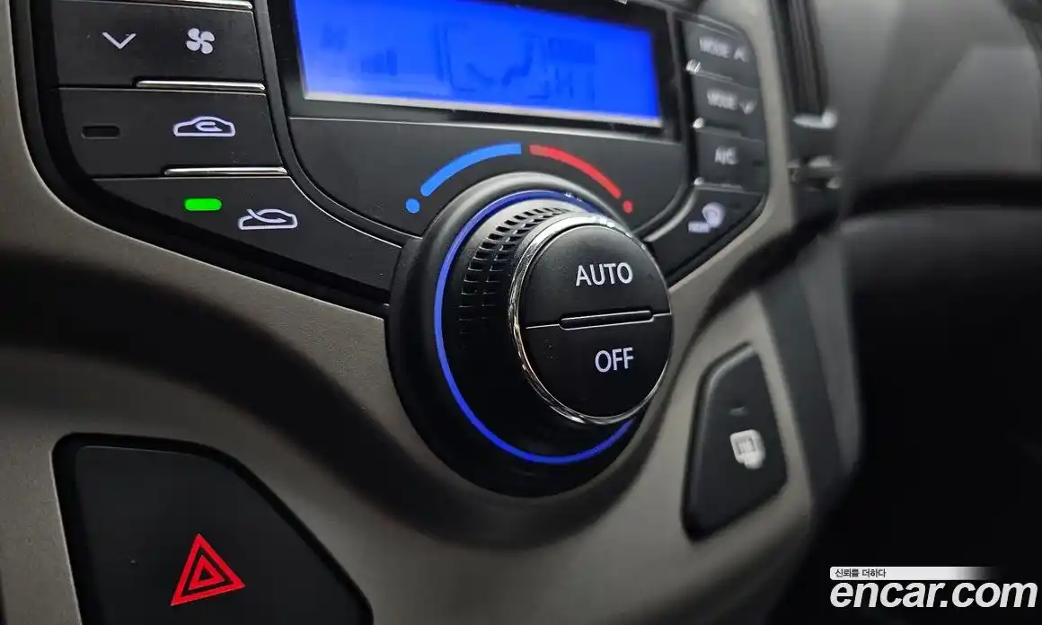 Hyundai i30 2008 1.6 Автомат в Москве № 114402, фото 17