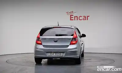 Hyundai i30 2008 1.6 Автомат в Москве № 114402, миниатюра 4