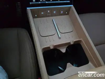 Hyundai Santa Fe 2024 1.6 Автомат в Москве № 119856, миниатюра 8