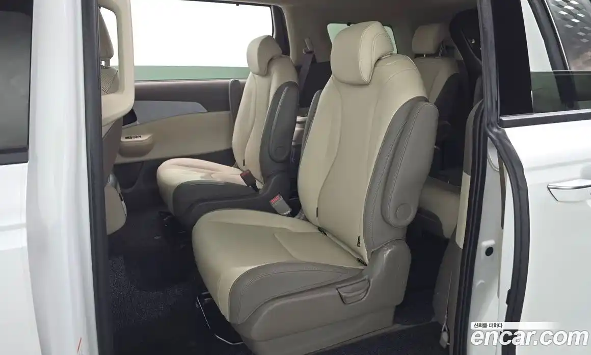 Kia Canival 2025 2.2 Автомат в Москве № 120472, фото 12