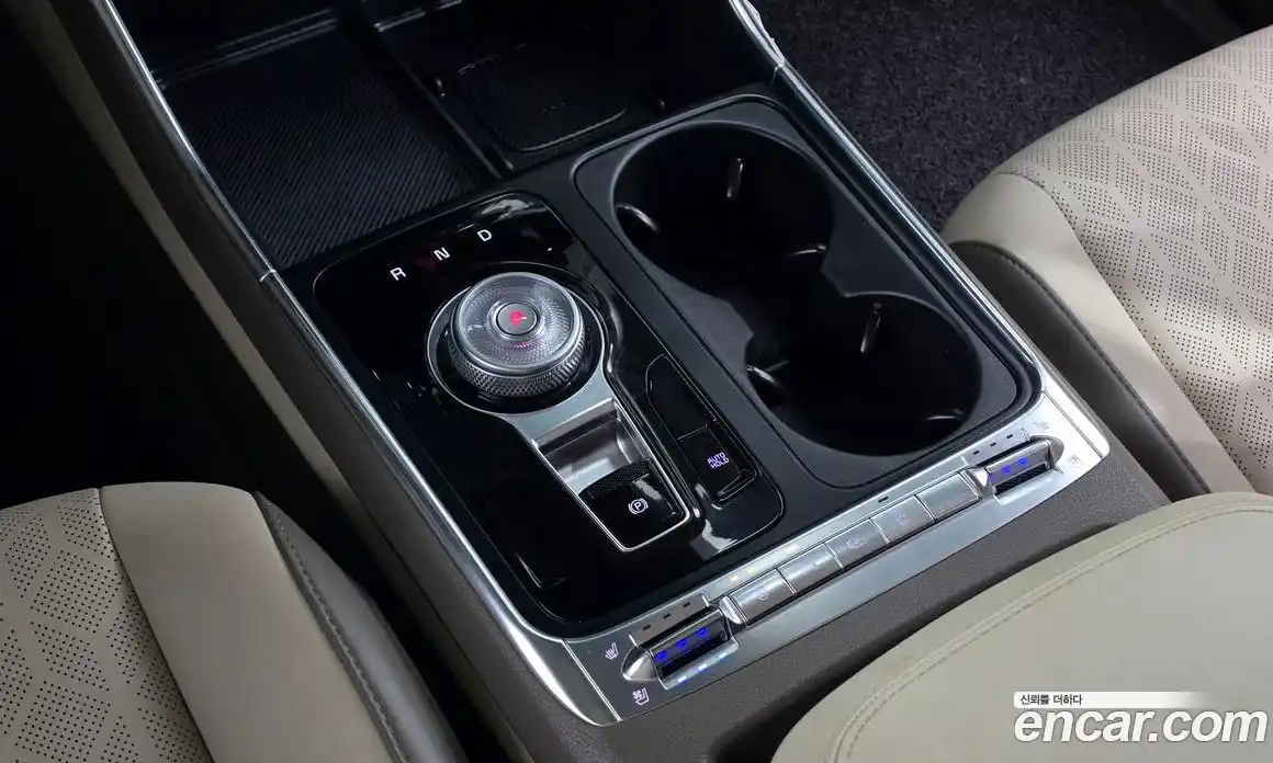 Kia Canival 2025 2.2 Автомат в Москве № 120472, фото 9