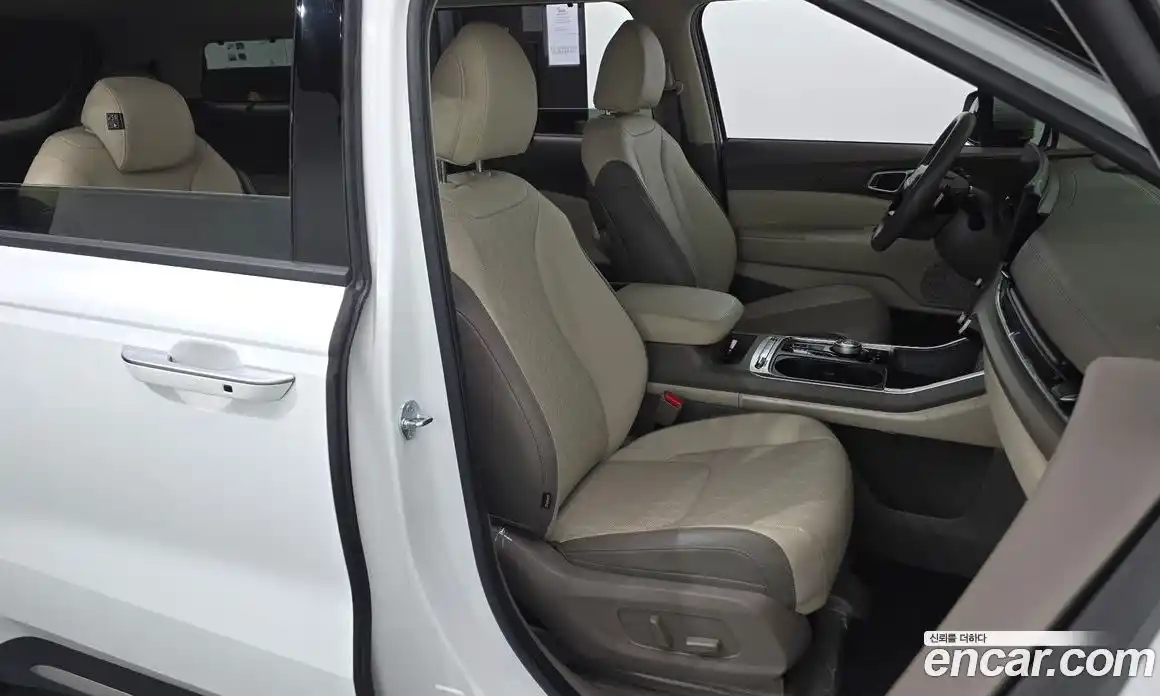 Kia Canival 2025 2.2 Автомат в Москве № 120472, фото 10