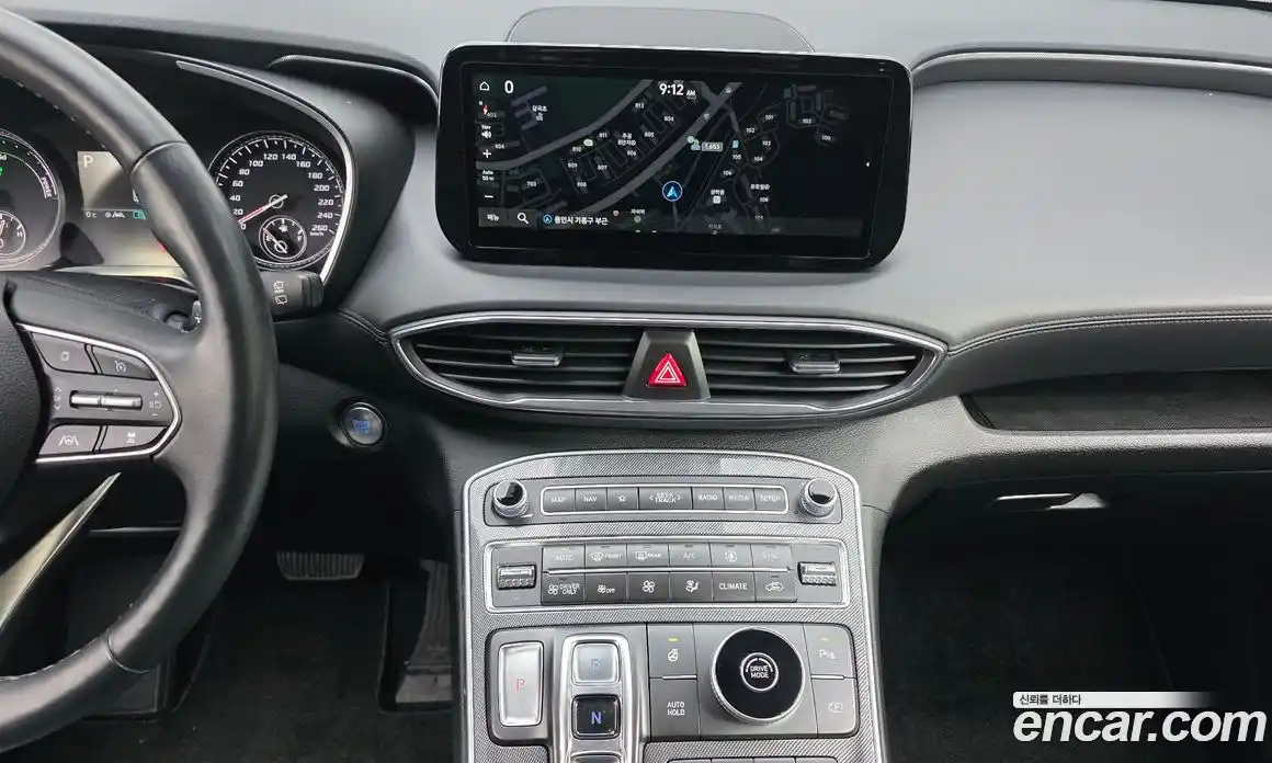 Hyundai Santa Fe 2022 1.6 Автомат в Москве № 127080, фото 4