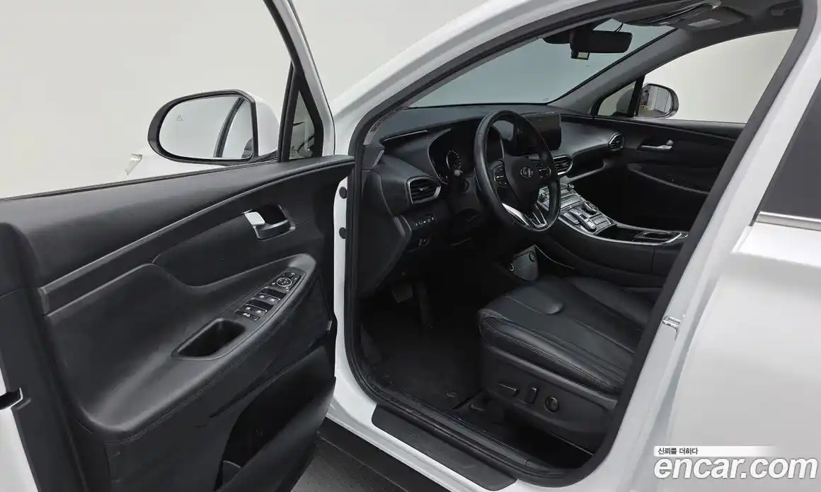 Hyundai Santa Fe 2022 1.6 Автомат в Москве № 127080, фото 6