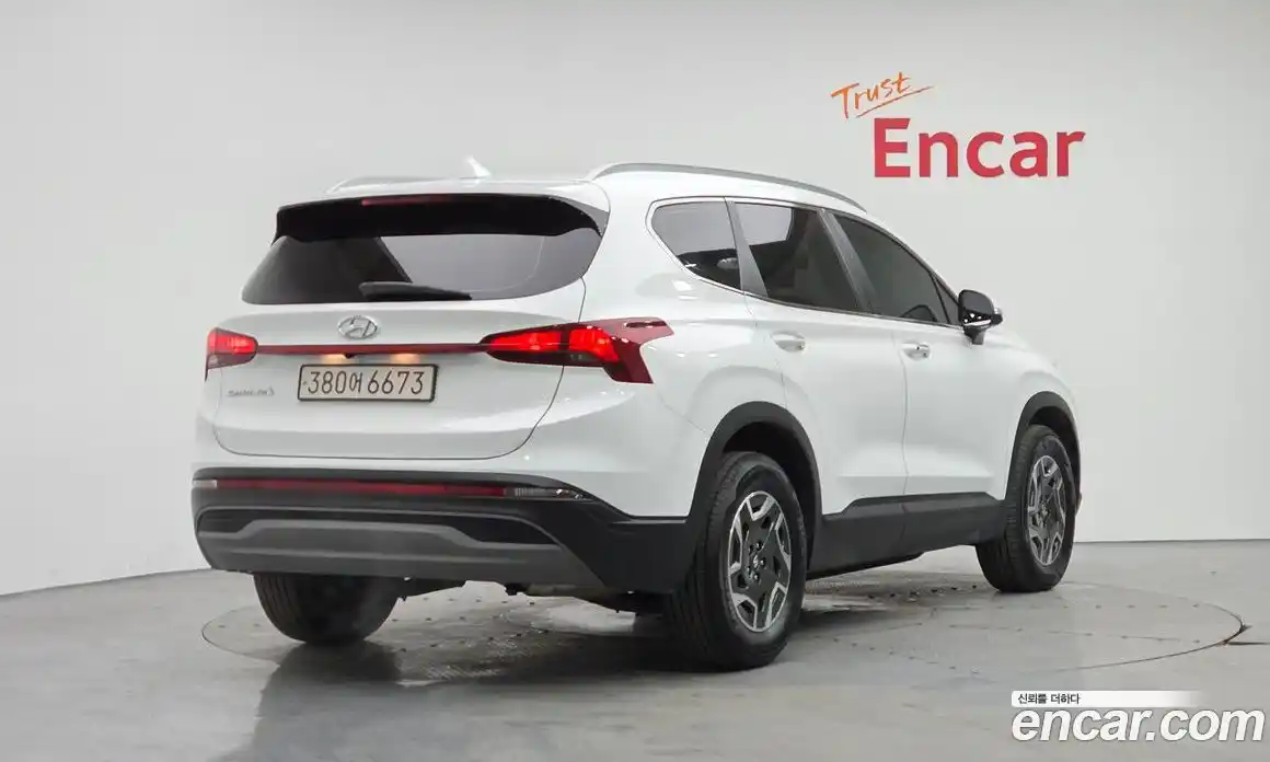 Hyundai Santa Fe 2022 1.6 Автомат в Москве № 127080, фото 7