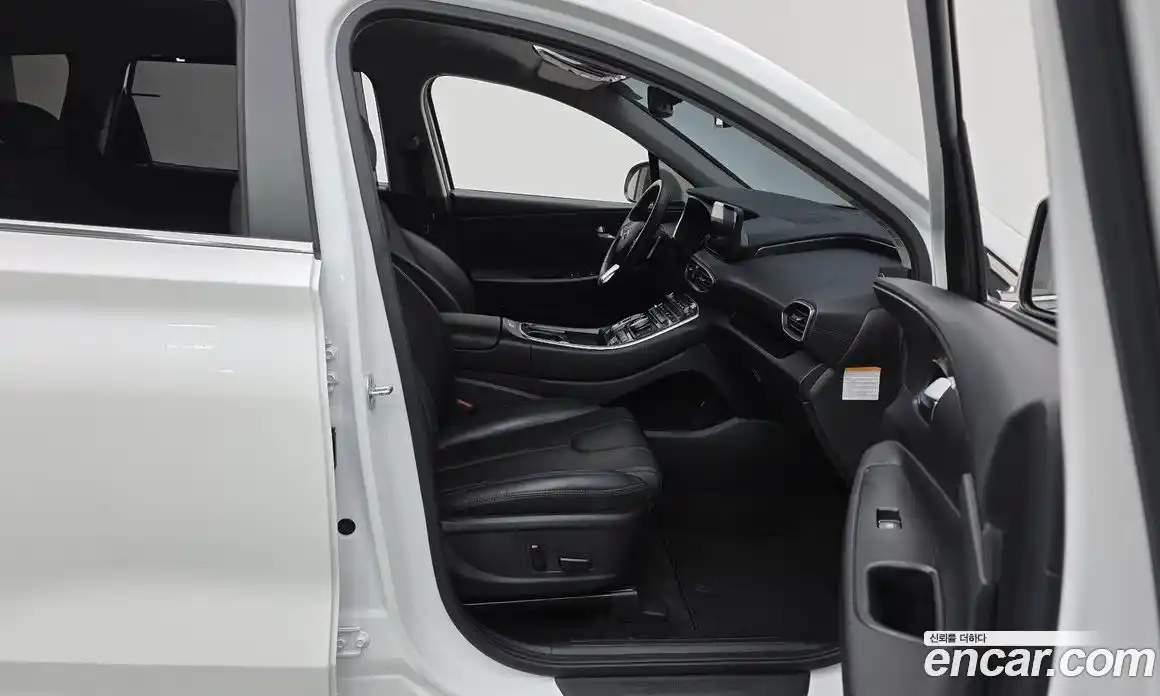 Hyundai Santa Fe 2022 1.6 Автомат в Москве № 127080, фото 8