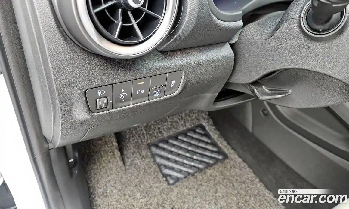 Hyundai Kona 2021 1.6 Автомат в Москве № 129191, фото 12