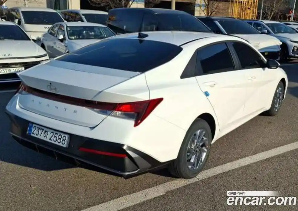 Hyundai Avante 2026 1.6 Автомат в Москве № 129362, фото 5