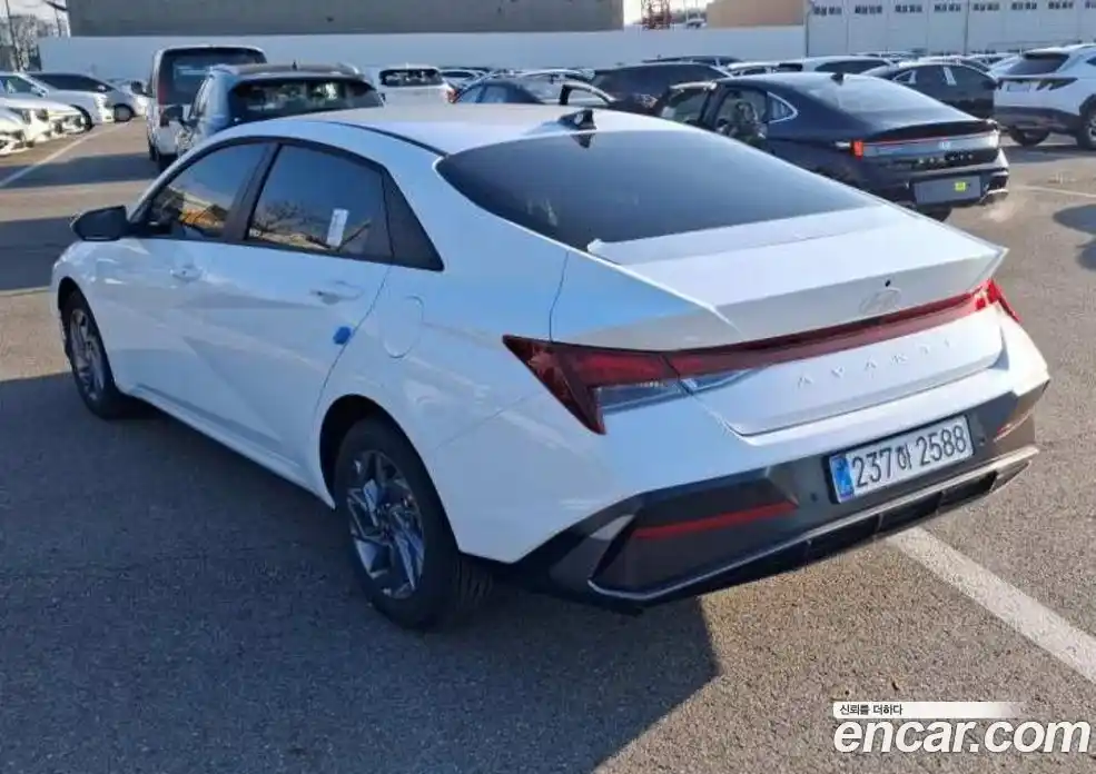 Hyundai Avante 2026 1.6 Автомат в Москве № 129362, фото 8