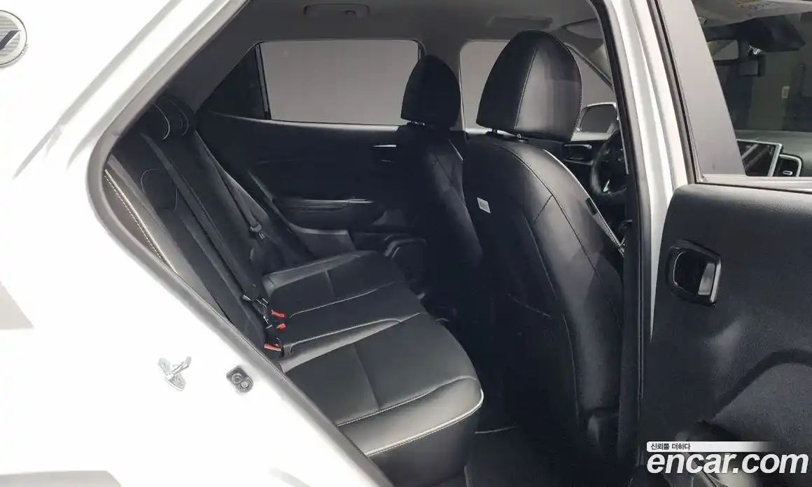 Hyundai Venue 2023 1.6 Автомат в Москве № 130244, фото 20