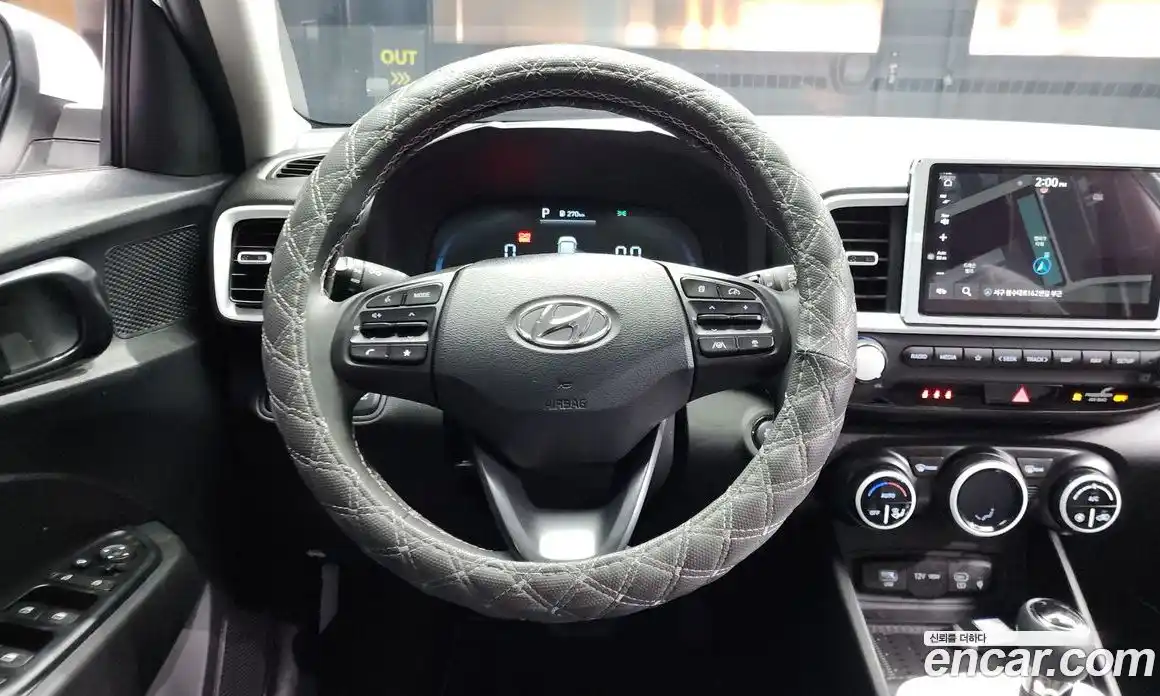 Hyundai Venue 2023 1.6 Автомат в Москве № 130244, фото 3