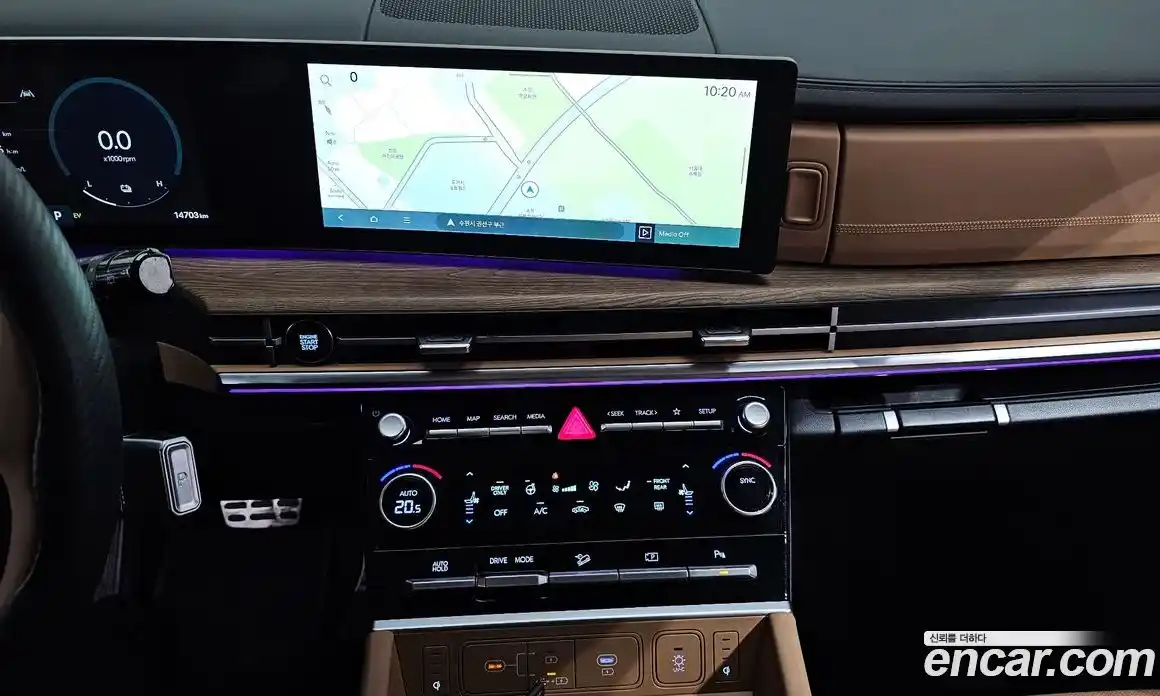 Hyundai Santa Fe 2024 1.6 Автомат в Москве № 130864, фото 10