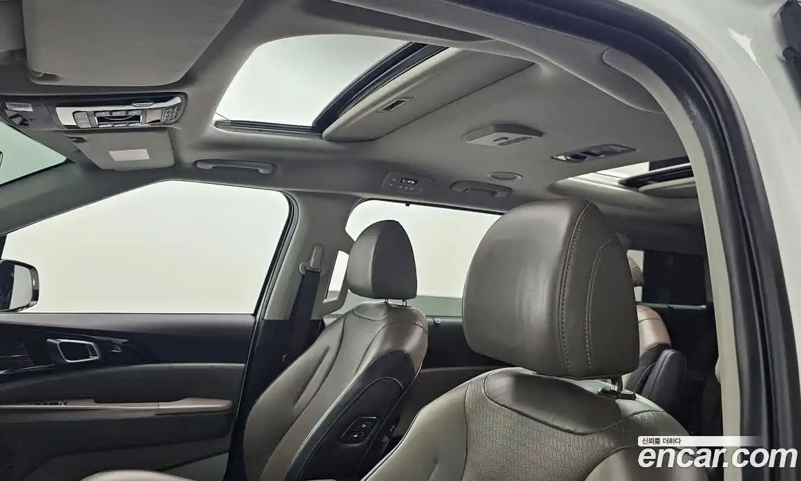 Kia Canival 2024 3.5 Автомат в Москве № 131243, фото 20