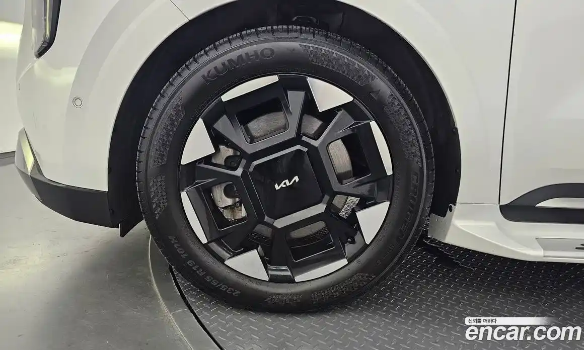 Kia Canival 2024 3.5 Автомат в Москве № 131243, фото 5