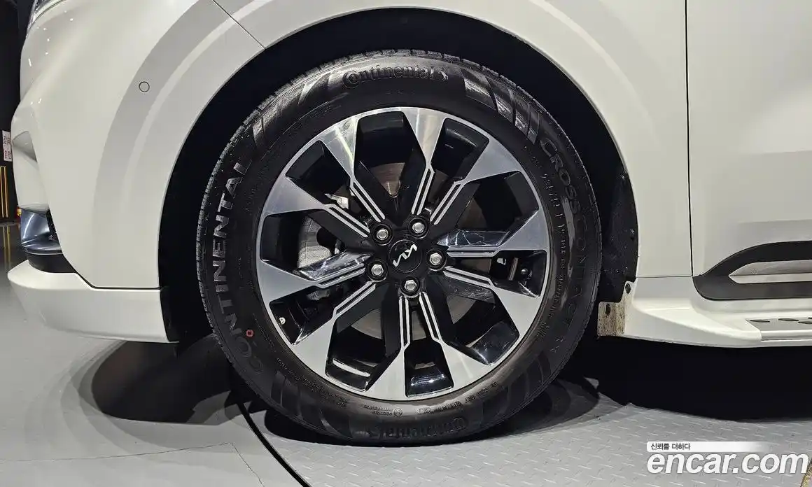 Kia Canival 2023 2.2 Автомат в Москве № 131266, фото 3