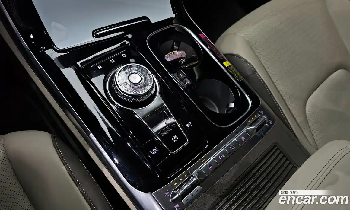 Kia Canival 2023 2.2 Автомат в Москве № 131266, фото 4