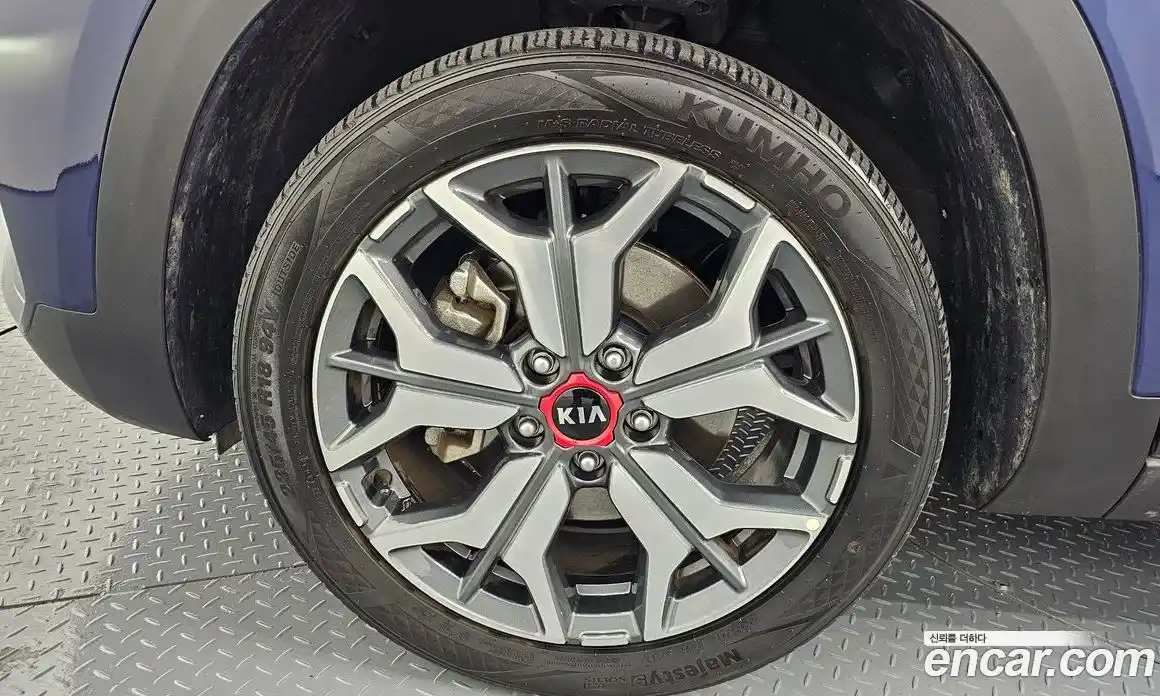 Kia Seltos 2021 1.6 Автомат в Москве № 132353, фото 7