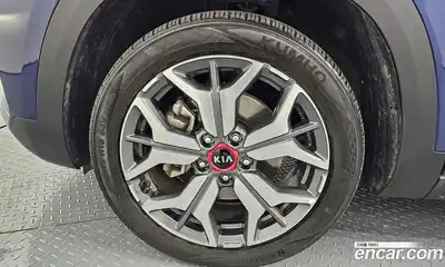 Kia Seltos 2021 1.6 Автомат в Москве № 132353, миниатюра 7