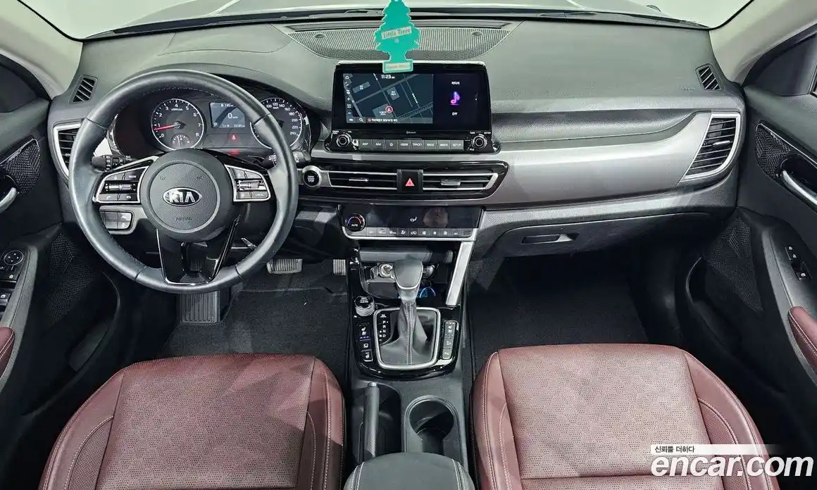 Kia Seltos 2021 1.6 Автомат в Москве № 132353, фото 8