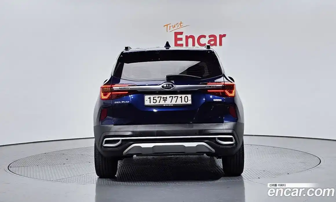 Kia Seltos 2021 1.6 Автомат в Москве № 132353, фото 9