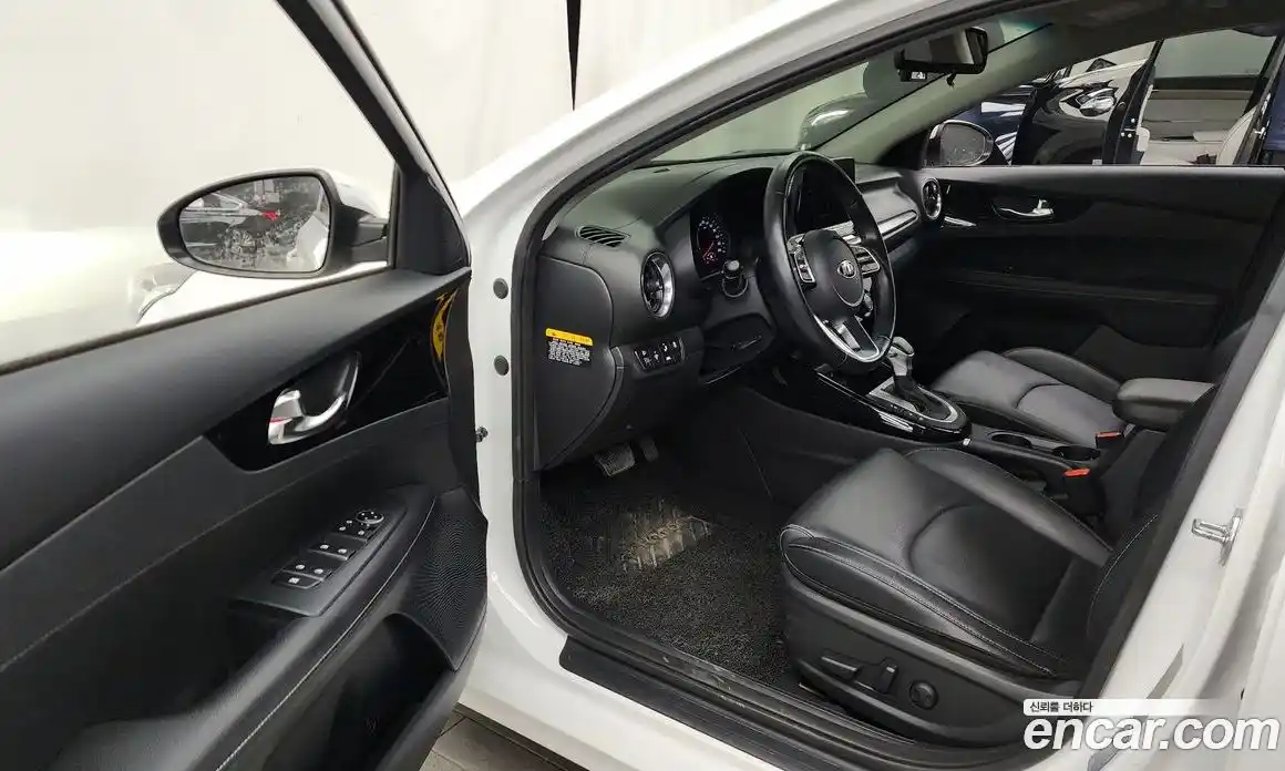 Kia K3 2021 1.6 Автомат в Москве № 133439, фото 3