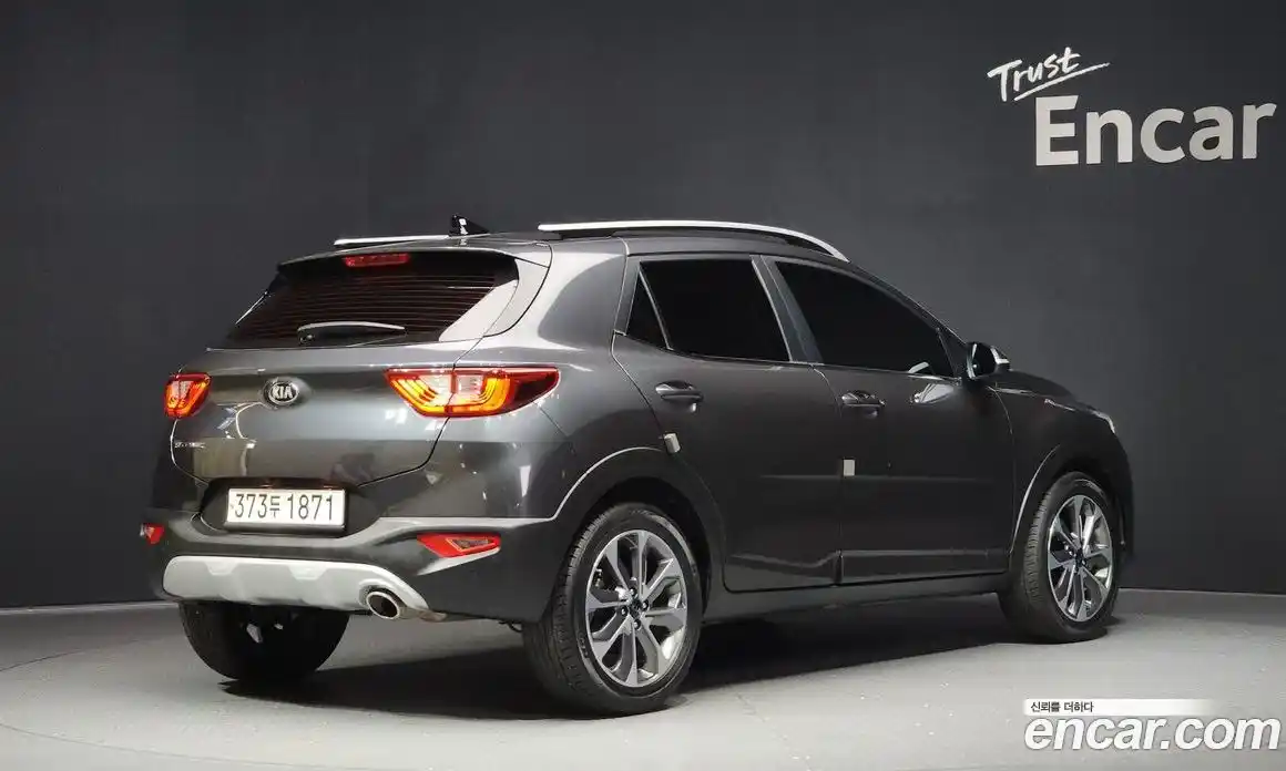 Kia Stonic 2020 1.4 Автомат в Москве № 133574, фото 1