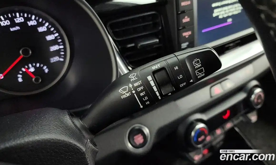 Kia Stonic 2020 1.4 Автомат в Москве № 133574, фото 15