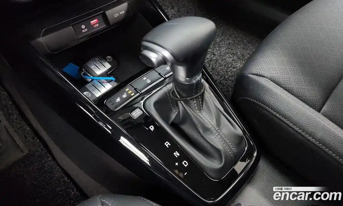 Kia Stonic 2020 1.4 Автомат в Москве № 133574, фото 8