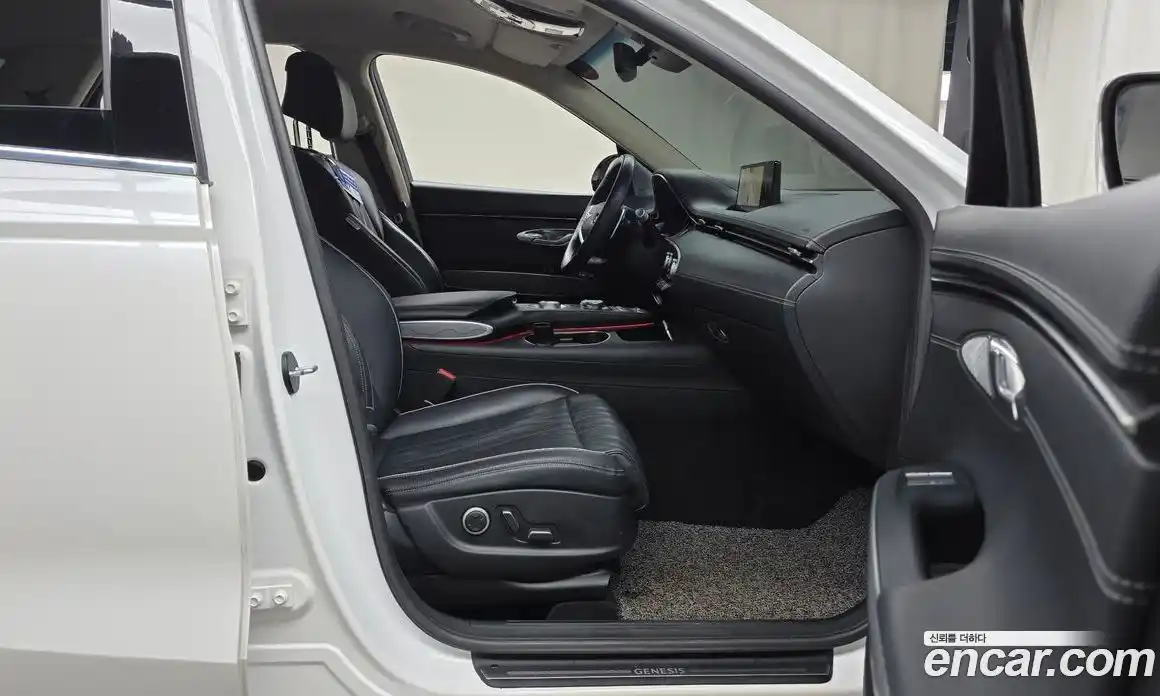 Genesis GV70 2021 2.5 Автомат в Москве № 135754, фото 11