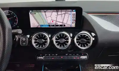 Mercedes-Benz GLA-Class 2022 2.0 Автомат в Москве № 136093, миниатюра 9