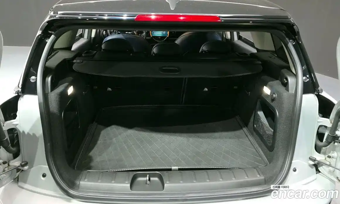 Mini Clubman 2023 2.0 Автомат в Москве № 137569, фото 11