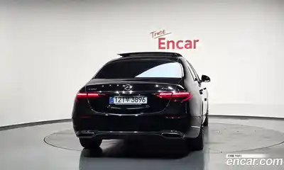 Mercedes-Benz S-Class 2023 4.0 Автомат в Москве № 138305, миниатюра 3