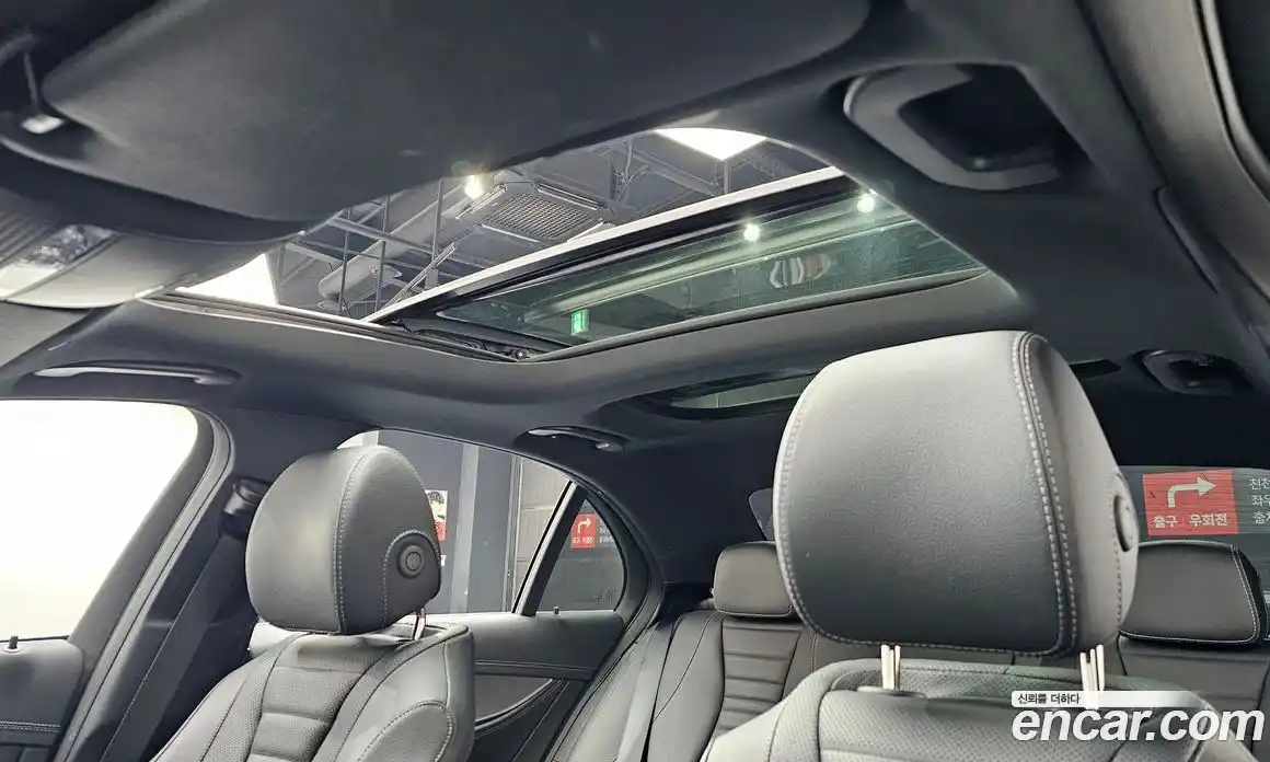 Mercedes-Benz E-Class 2022 2.0 Автомат в Москве № 140230, фото 19