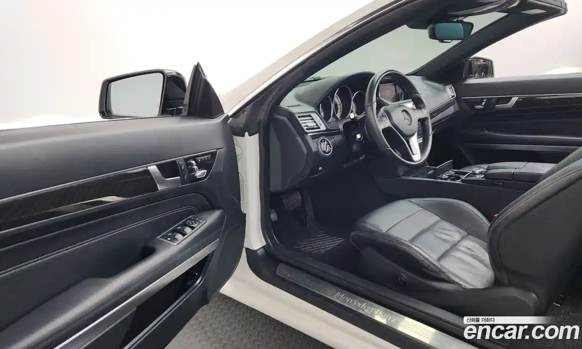 Mercedes-Benz E-Class 2016 3.0 Автомат в Москве № 141753, фото 18