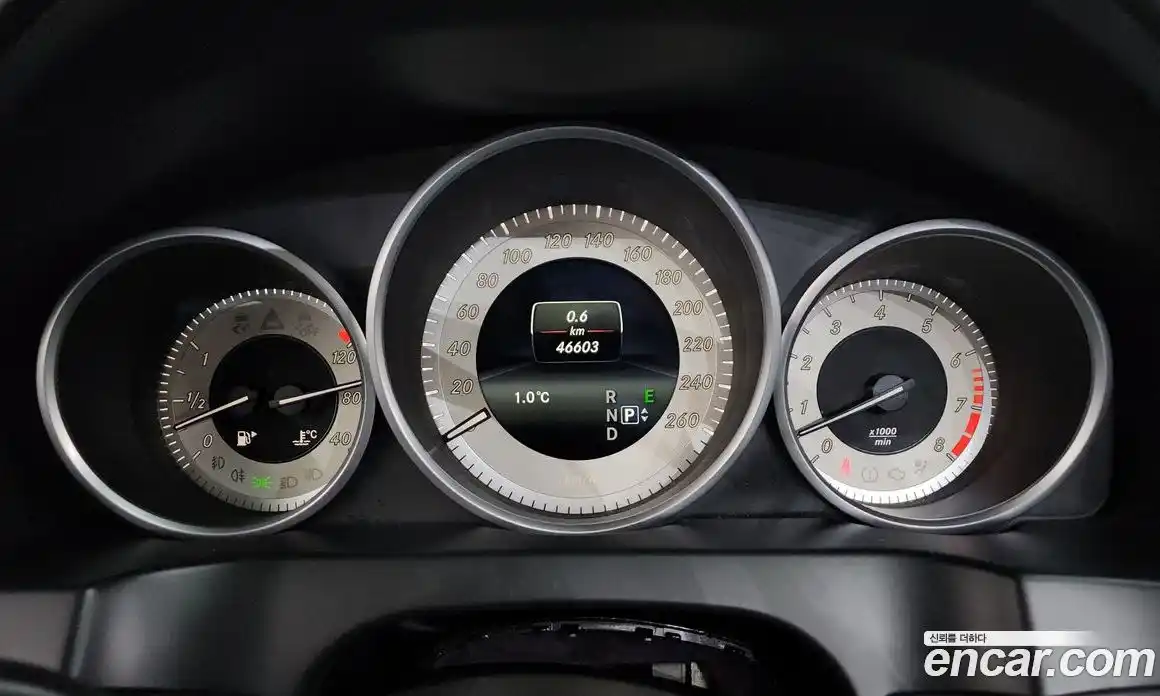 Mercedes-Benz E-Class 2016 3.0 Автомат в Москве № 141753, фото 4