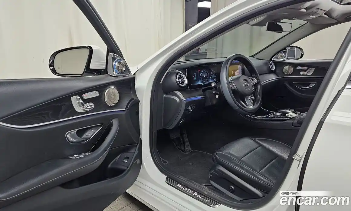 Mercedes-Benz E-Class 2017 2.0 Автомат в Москве № 150316, фото 11