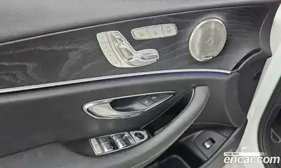 Mercedes-Benz E-Class 2017 2.0 Автомат в Москве № 150316, миниатюра 9